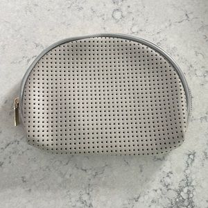 Grey Make Up bag - NEW